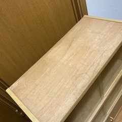 キッチン／小さめの食器棚　収納棚の画像