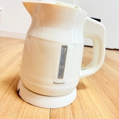 電気ケトル の画像
