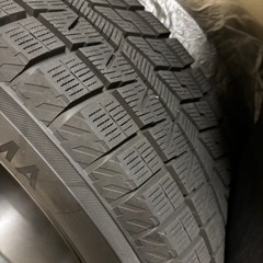 ヤリスクロス　スタッドレス4本セットの画像