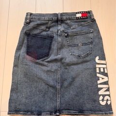 TOMMY スカートの画像