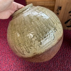 骨董 大きな壺  灰釉薬 木箱入りの画像