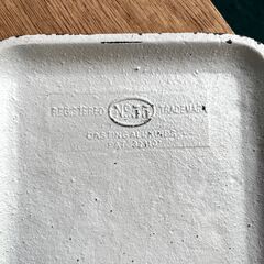 PUEBCO プエブコ アイアントレー 皿 ホワイト 2枚と重りセットの画像