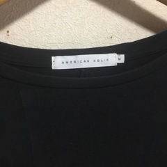 AMERICAN HOL IC/ブラックTシャツの画像