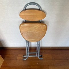 【予約中】折りたたみテーブル、椅子の画像