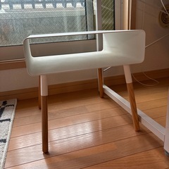 ローサイドテーブル
の画像