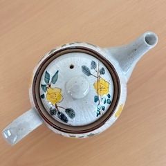 お譲り先決定》オリエンタルポット　フラワー　急須の画像