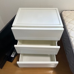ワイドチェスト 白
の画像