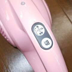 【直接引き取りのみ】 充電式コードレススティッククリーナー マキタ CL105D(N) ピンク R7-0013の画像