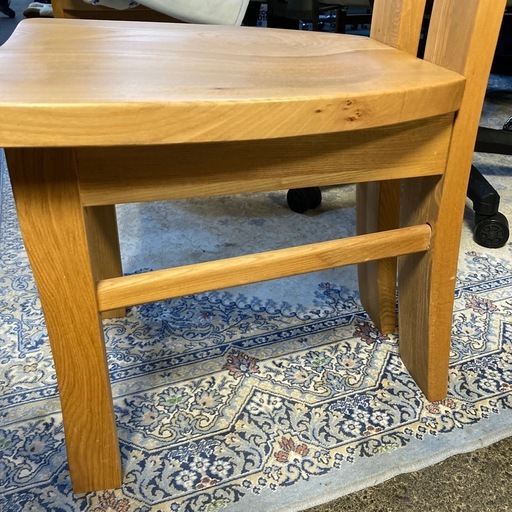 ダイニングテーブルセット　高級品　重いです　しっかりしてます！