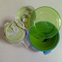 ストローマグとWOWCupの画像
