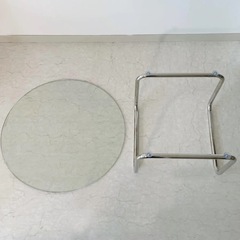 クリアラウンドローテーブルの画像