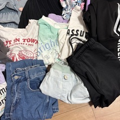 女の子服の画像