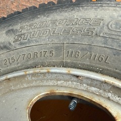 215/70R17.5 LT ヨコハマ 中古冬タイヤ 6本セットの画像