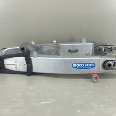 gsxr400 GK76A スイングアーム　純正　鈴木 GSX-R400の画像