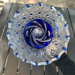 切子風 ガラスの花瓶の画像