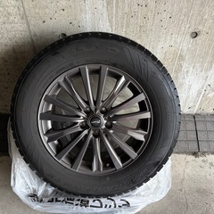 冬タイヤ　225/65R17　ホイール付きの画像