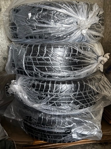 冬タイヤ　225/65R17　ホイール付き