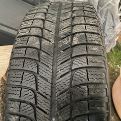 スタッドレスタイヤ　225/60r17　の画像
