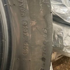 スタッドレスタイヤ　225/60r17　の画像