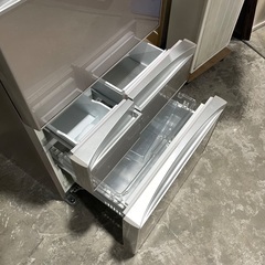 💥激安💥❗️配送•設置🉑❗️♻️処分撤去♻️✨クリーニング済み✨2016年式 TOSHIBA タッチパネル式冷蔵庫　410L GR-J43GXVE の画像