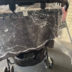 joie 双子用ベビーカー レインカバー
付きの画像