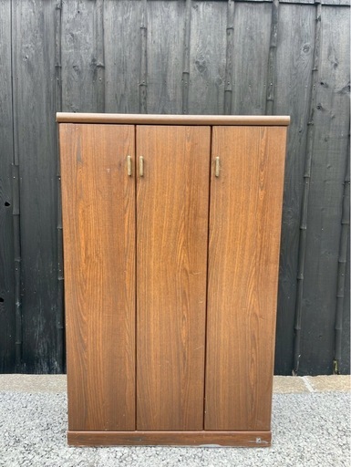 ?✨【木製3枚扉シューズラック?ナチュラルで上品な収納】✨?