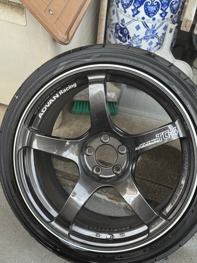 ADVAN TC-4 18インチ　8.5j×2 9.5j×2