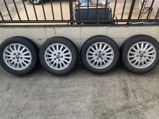 トヨタ純正アルミ15インチ