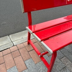 コカコーラのベンチの画像