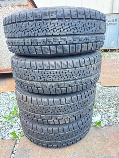 205/60r16 冬タイヤ アルミホイール付き　