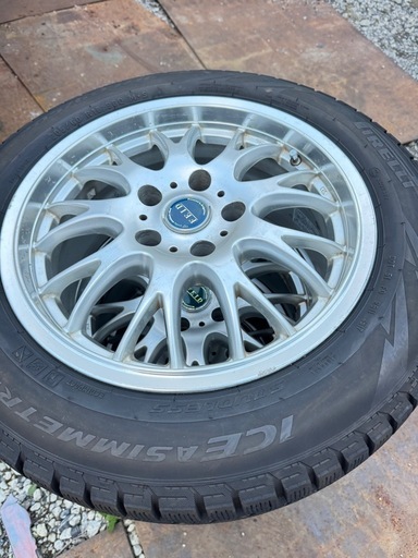 205/60r16 冬タイヤ アルミホイール付き