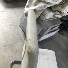 【中古】1人掛けソファー１台（白色／レザー調／ハイバックチェア）お譲りします！の画像