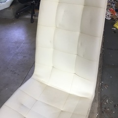 【中古】1人掛けソファー１台（白色／レザー調／ハイバックチェア）お譲りします！の画像