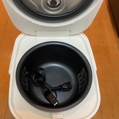 炊飯器内蓋なしの画像