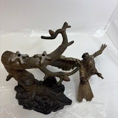 No.030 タカ　ブロンズぞう像の画像