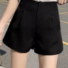 ハイウエストショートパンツの画像