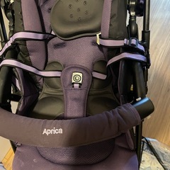 ベビーカーA型 Aprica エアリア　マルチレインカバー付きの画像