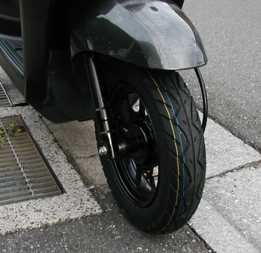 ホンダ　タクト・AF79・４サイクル、超美品 ブラウンメタリック中古アイドリングストップ付き、（近場の場合何県何市まで分かれば格安でのお届けも有ります）