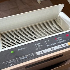 【Panasonic】加湿空気清浄機F-VXF45 2010年製の画像