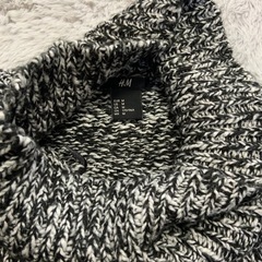 エイチアンドエム　H &M ニット　セーター　サイズM 身幅52、総丈42、袖丈64センチの画像