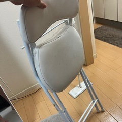 ニトリ折り畳み机&椅子セットの画像