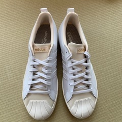 アディダス　スニーカー GZ3981サイズ29.5cmの画像