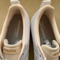 アディダス　スニーカー GZ3981サイズ29.5cmの画像
