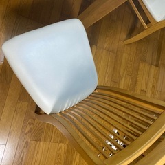 5人掛けダイニングテーブルの画像