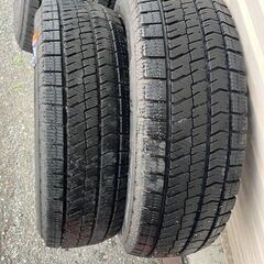ブリヂストン BLIZZAK VRX2Z 185/65R15 スタッドレスタイヤ 4本セット 2022/11製の画像