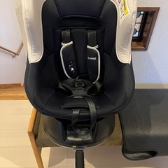 コンビ　チャイルドシートの画像