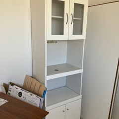 ①食器棚　②キッチンカウンター　どちらかでも可○
の画像