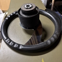 車のハンドルの画像