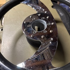 車のハンドルの画像