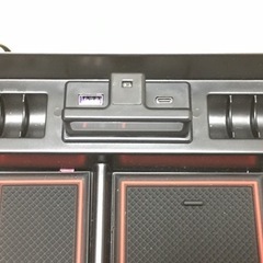 アルファード30系 内蔵型コンソールBOX センサーLED USBの画像